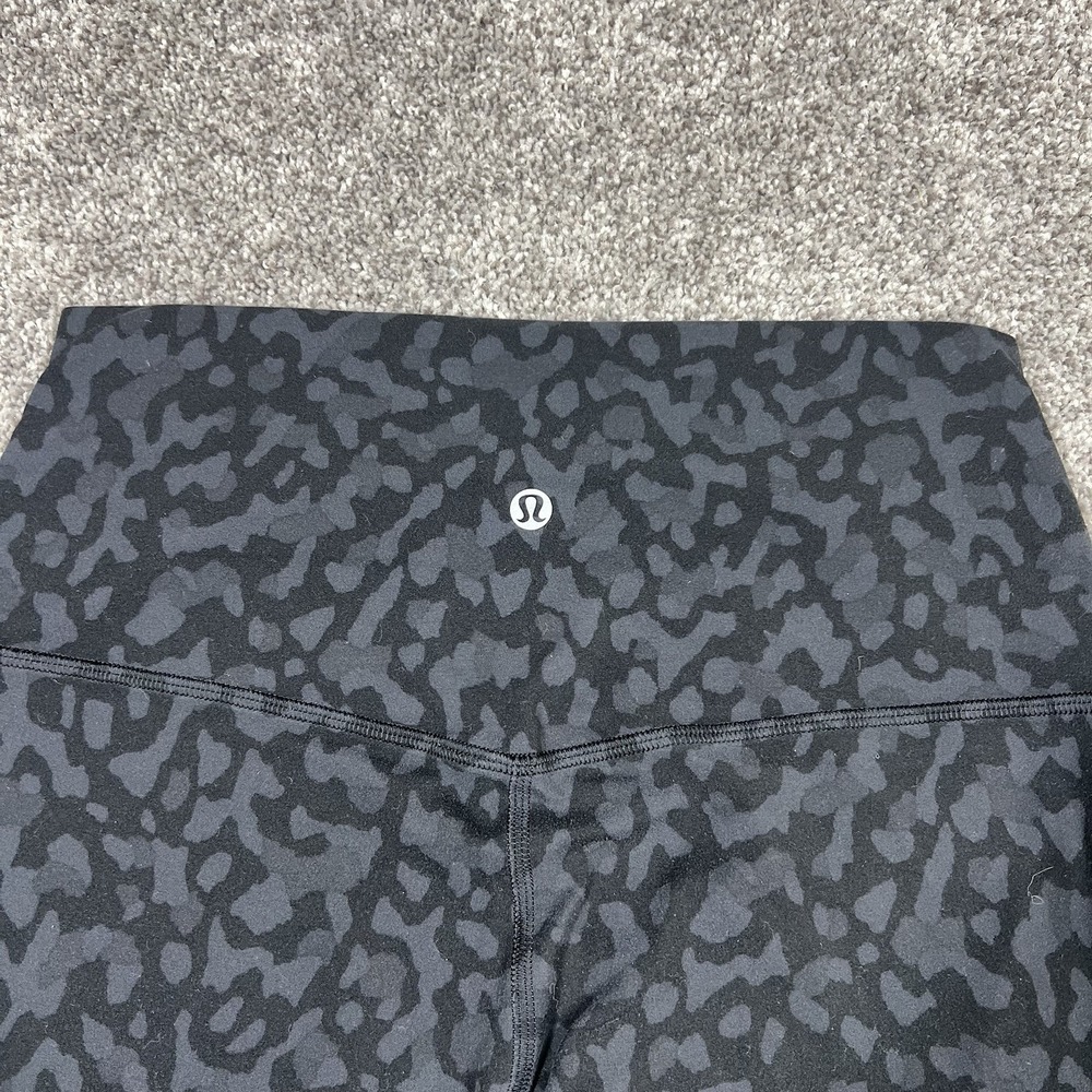 lululemon athletica Women's Size 8 Black/Gray Camo Leggings Yoga Workout Running